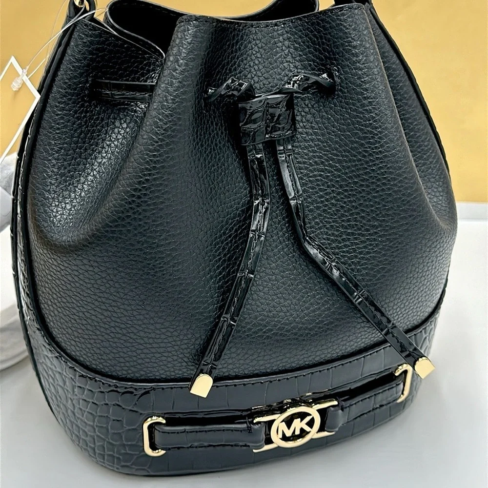 MICHAEL KORS  Reed Medium Pebbled Leather Bucket Bag Satchel Crossbody Black NWT